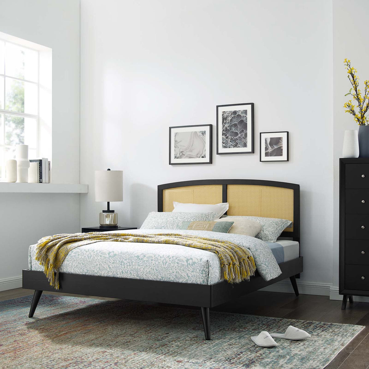 Black Wood Full Size Platform Bed Frame K432683