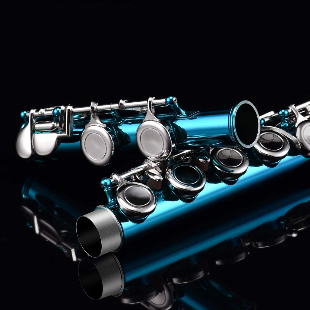 16 Key Closed Hole C Flute with Case and Stand Y86259