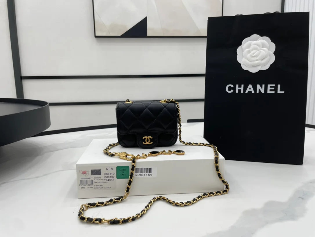 Black Mini Flap Bag B960