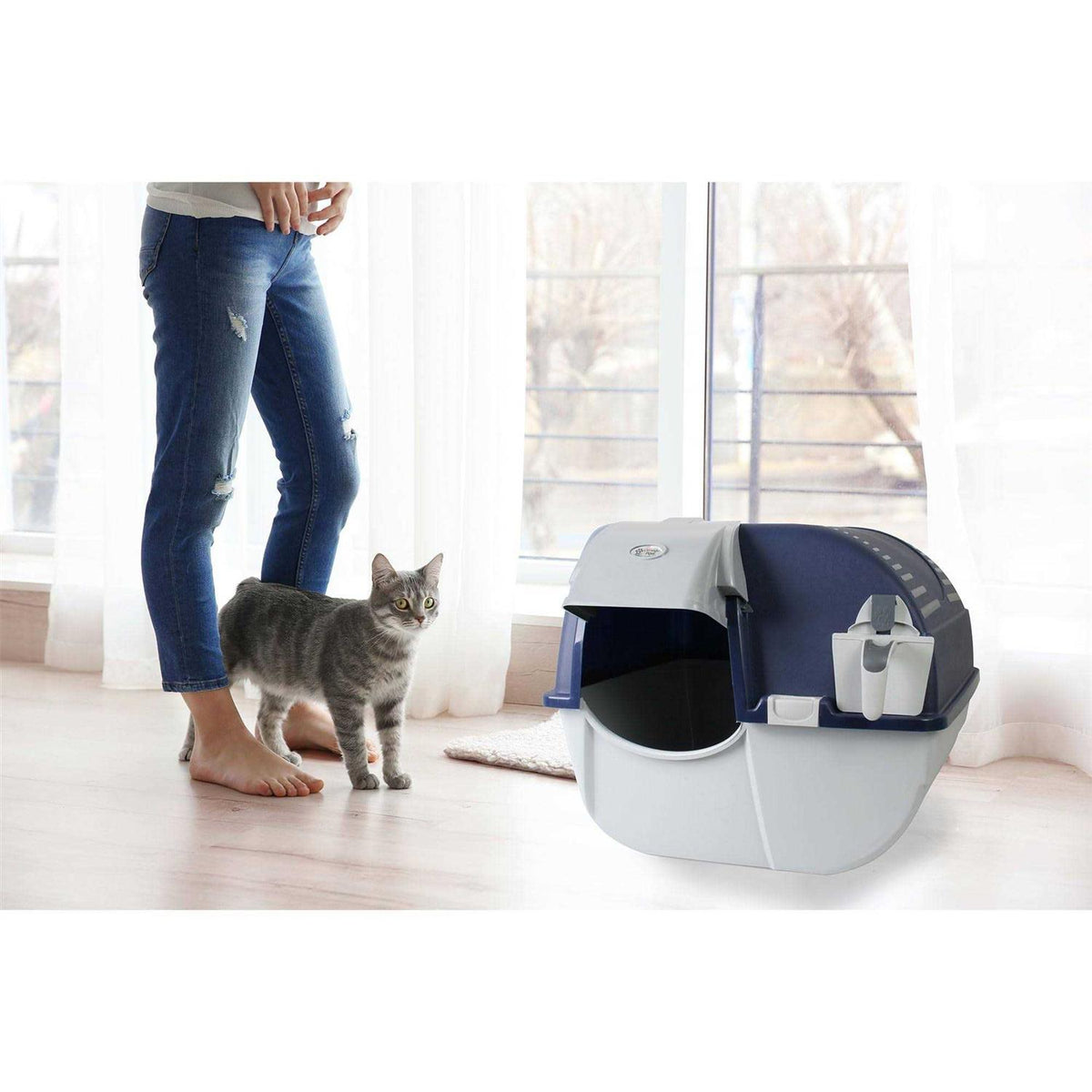 Self Cleaning Litter Box and 100 Bags X3413