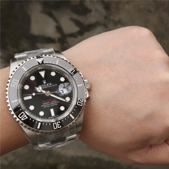 Silver Black Dial 43mm P447042