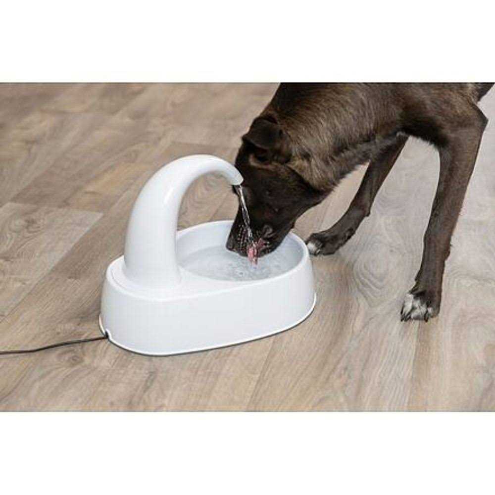 Curved Stream Drinking Fountain 84.5 oz Z823