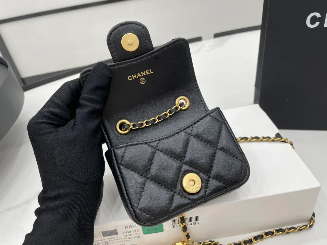 Black Mini Flap Bag B960