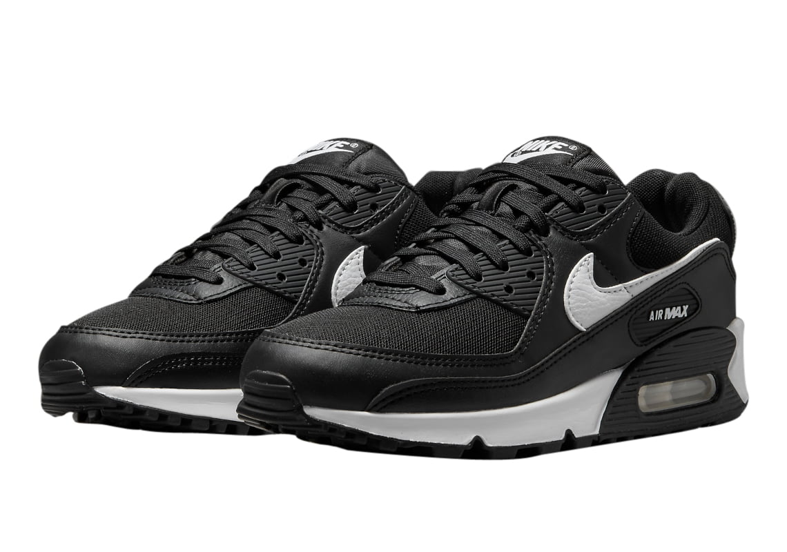Women's Black White Sneakers W735