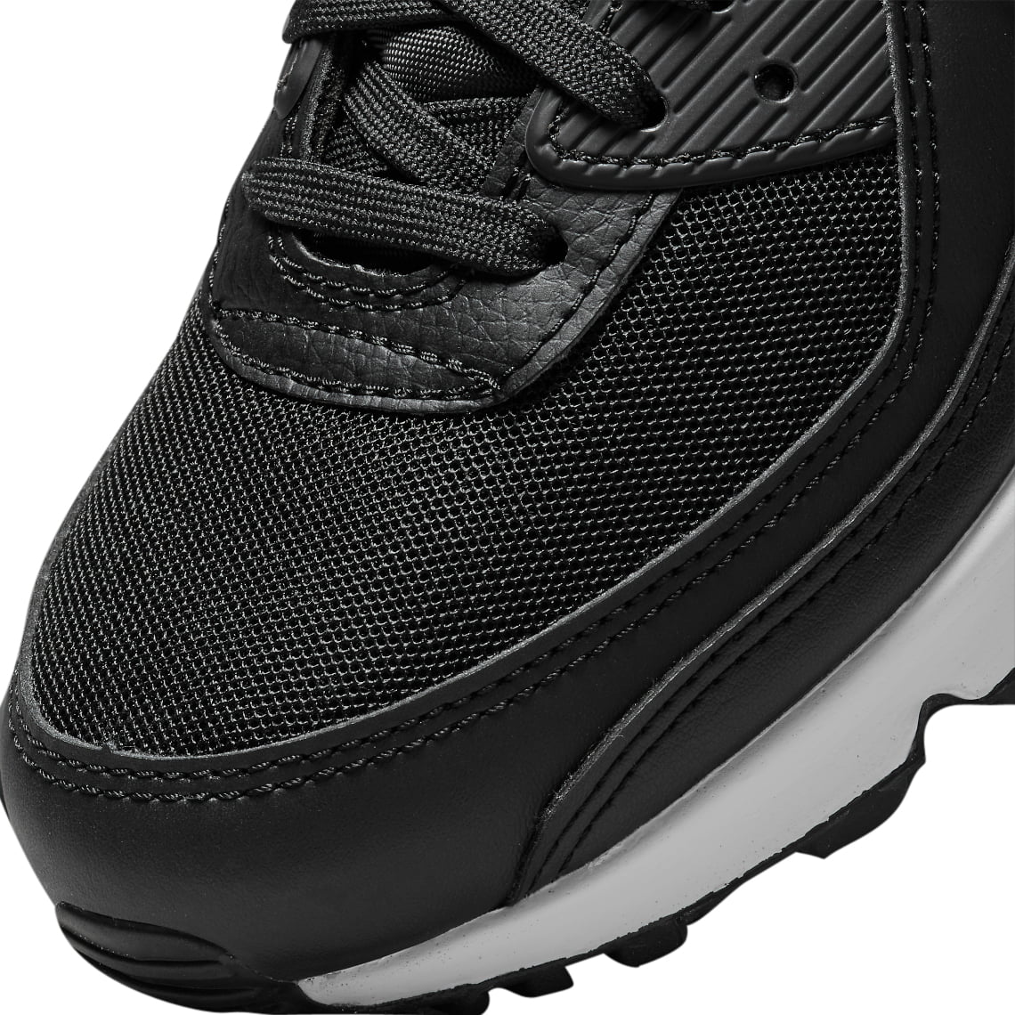 Women's Black White Sneakers W735