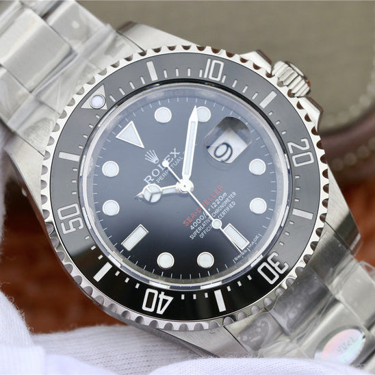 Silver Black Dial 43mm P447042