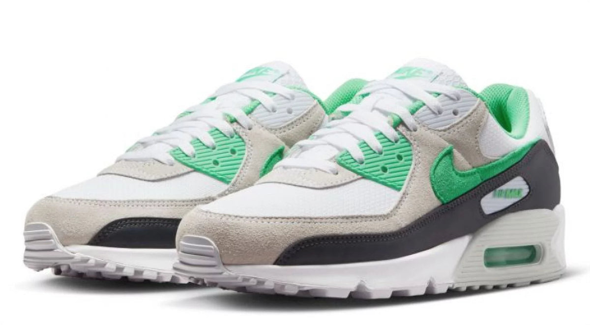 Running Shoe B8077
