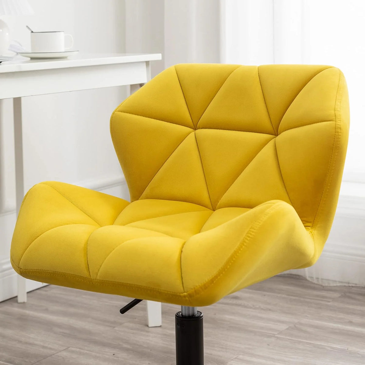 Tufted Adjustable Swivel Office Chair Z78934