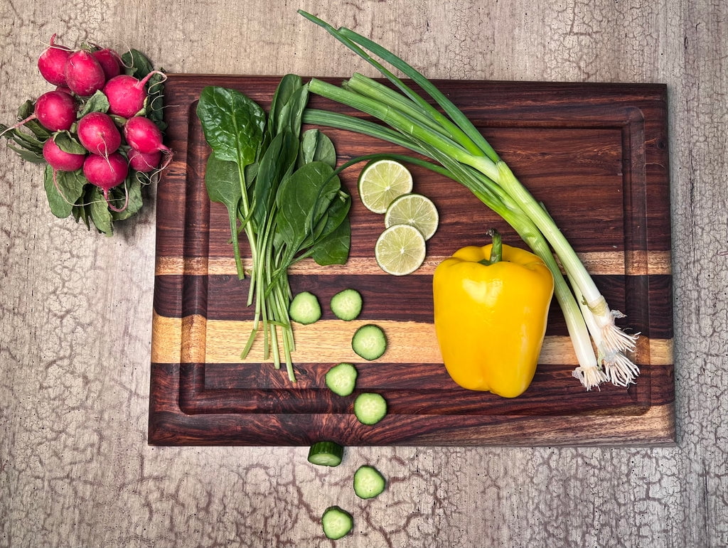 Brown Sheesham Cutting Board with Juice Groove O2146